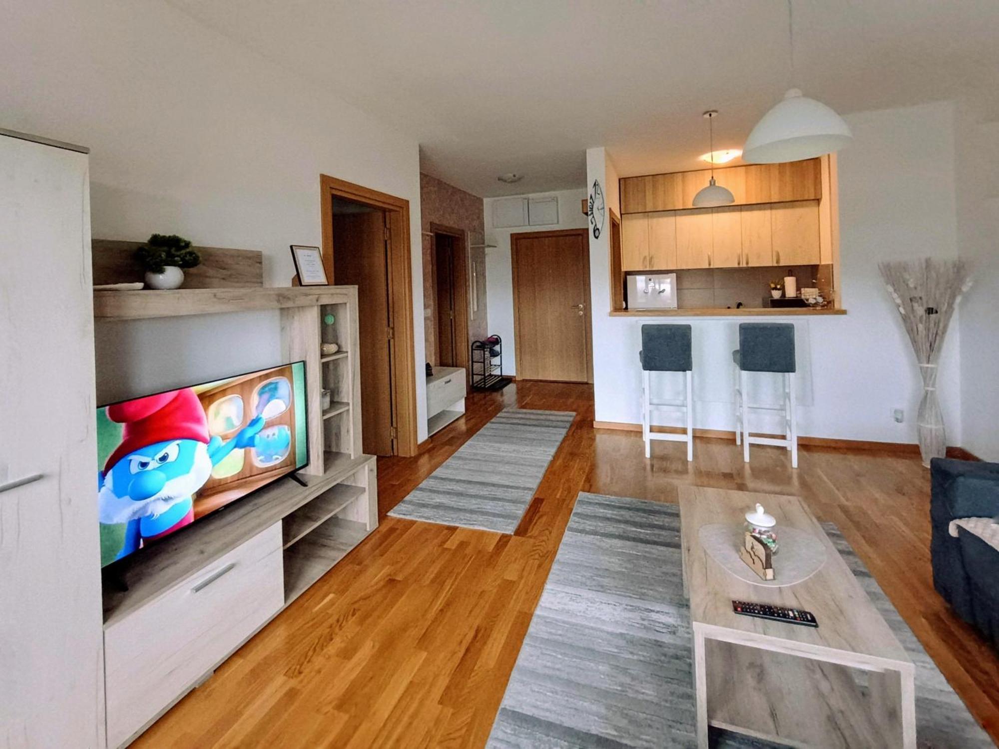 Apartment Mv Dreams, Free Parking Novi Sad